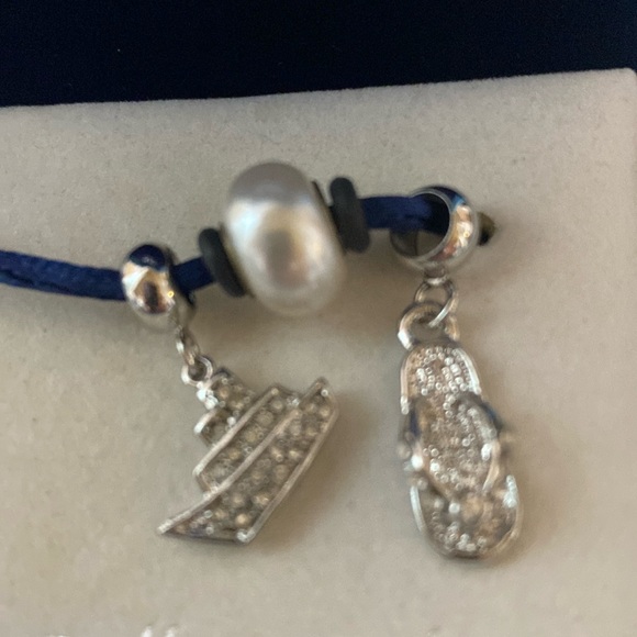 Pandora style bracelet beads. Cruise ship and flip flop - Picture 1 of 1